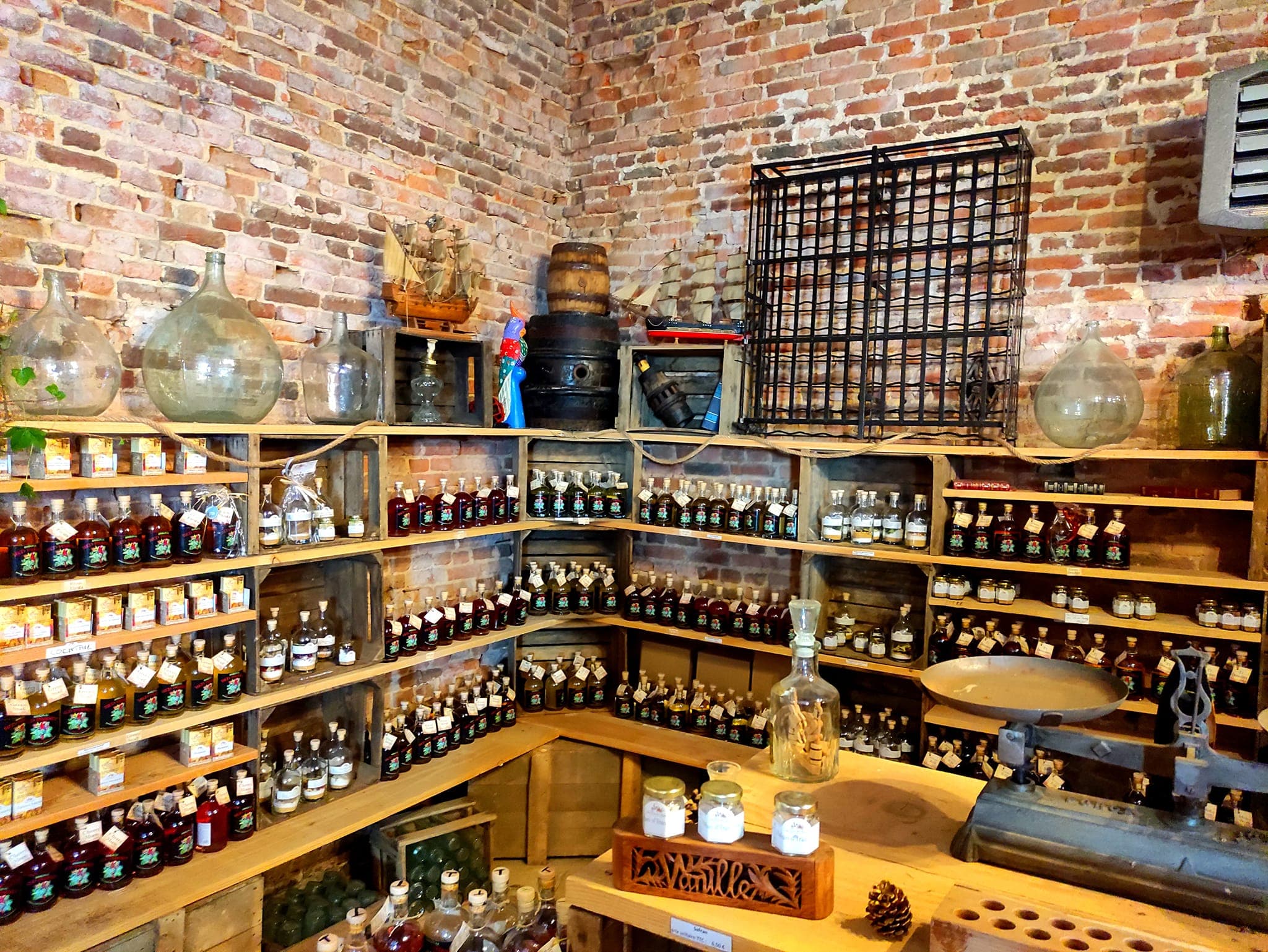 Boutique artisanale Épice & Compagnie - rayons et produits d'exception